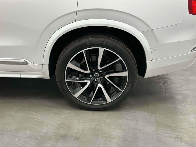 Used 2023 Volvo XC90 B6 Plus w/ Protection Package Premier AWD/4WD image 27