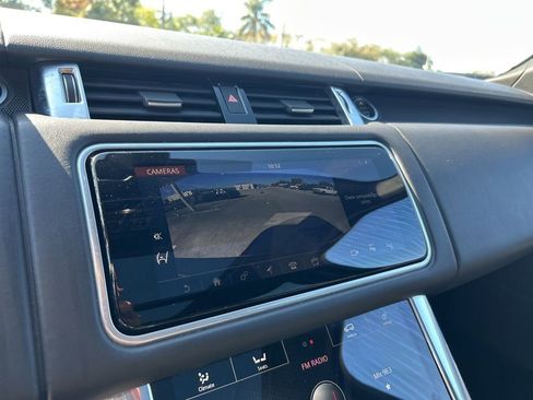 Used 2019 Land Rover Range Rover Sport Supercharged image 9