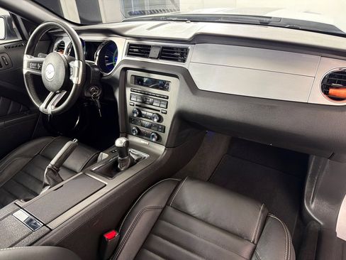 Used 2013 Ford Mustang GT Premium w/ GT Coupe Accessory Pkg 5 image 24