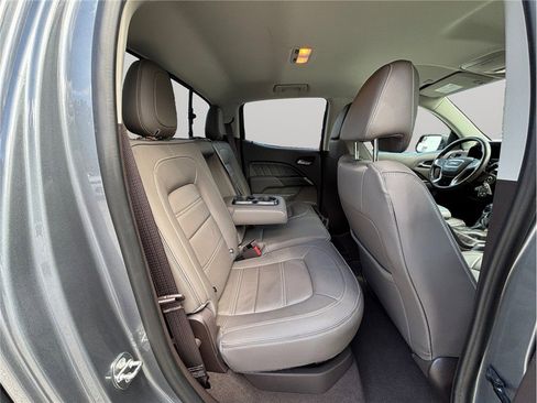 Used 2022 GMC Canyon Denali image 39