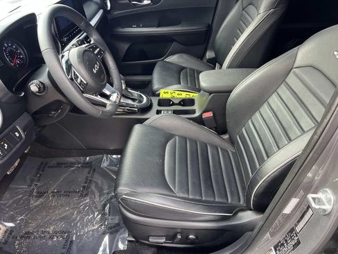 Used 2023 Kia Forte GT-Line w/ GT-Line Premium Package FWD image 14