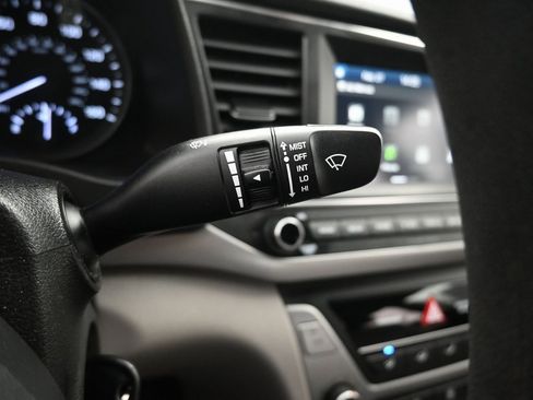 Used 2018 Hyundai Elantra SEL image 16