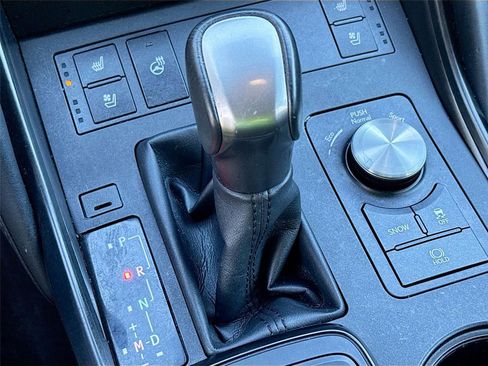 Used 2022 Lexus IS 300 AWD w/ Premium Package image 18