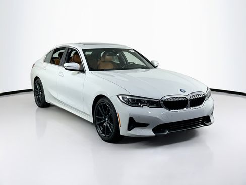 Used 2022 BMW 330i Sedan w/ Premium Package RWD image 3