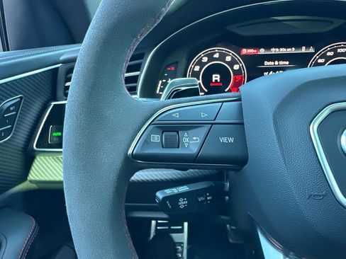 Used 2024 Audi RS Q8 image 31