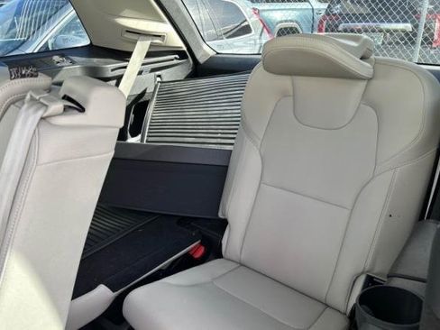 Certified 2023 Volvo XC90 B5 Core image 8