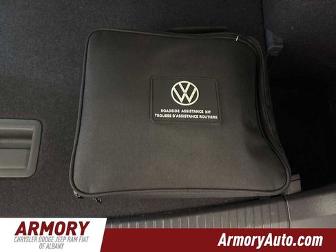 Used 2022 Volkswagen Tiguan SE image 29