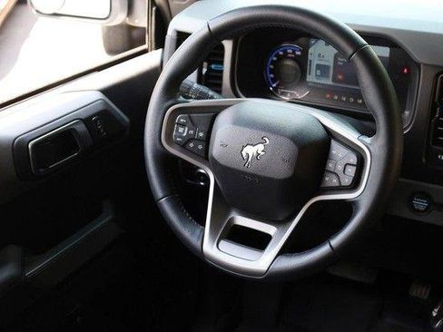 Used 2023 Ford Bronco Black Diamond AWD/4WD image 23