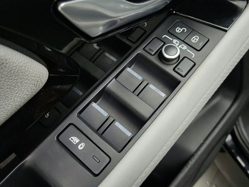 Used 2020 Land Rover Range Rover Evoque S image 20