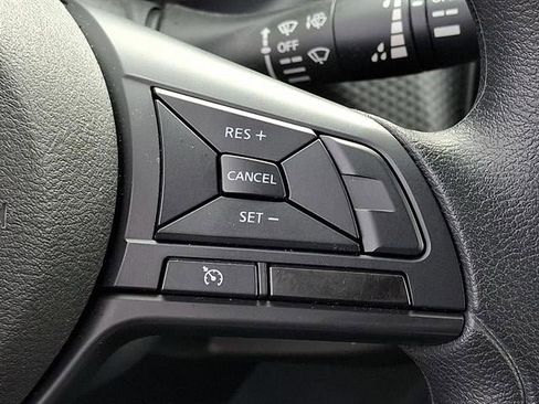 Used 2024 Nissan Kicks S image 22