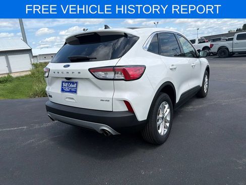 Certified 2022 Ford Escape SE w/ Cold Weather Package AWD/4WD image 4