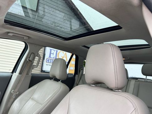 Used 2009 Ford Edge SEL image 18