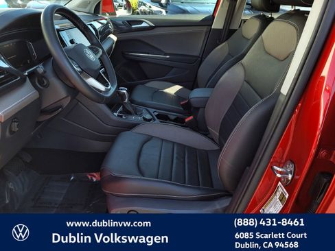 Used 2022 Volkswagen Taos SEL image 16
