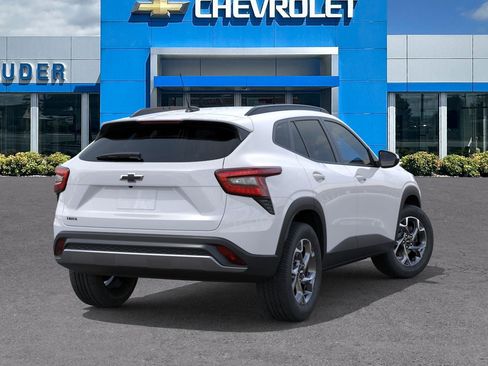 New 2026 Chevrolet Trax LT w/ LT Convenience Package image 4