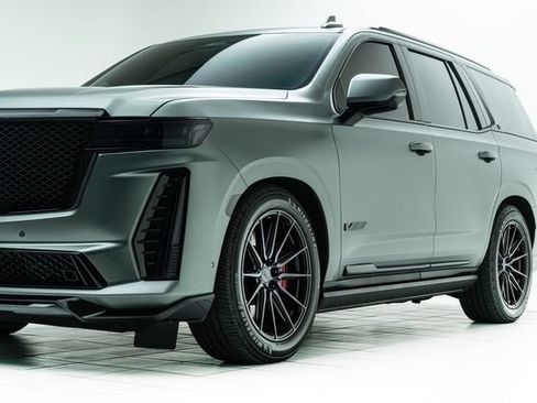Used 2023 Cadillac Escalade V AWD/4WD image 9