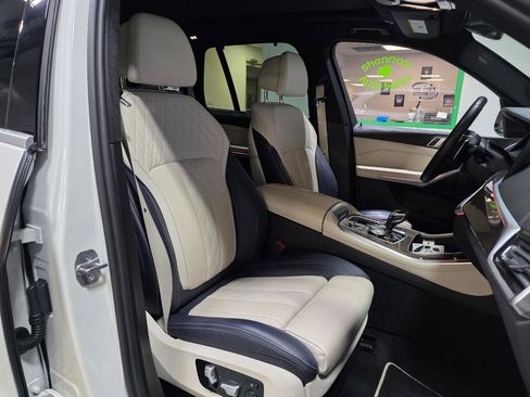 Used 2022 BMW X5 xDrive45e w/ Executive Package image 25