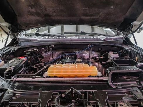 Used 2017 Ford F150 XLT w/ Equipment Group 302A Luxury image 7