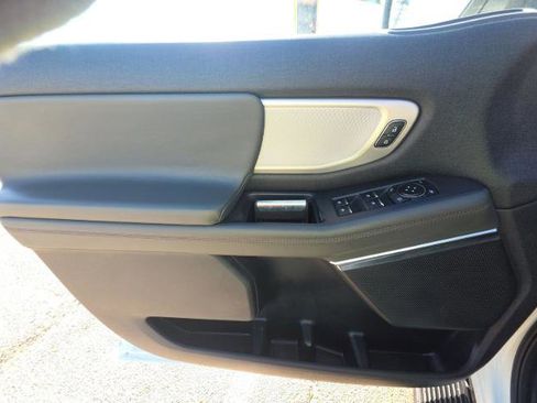 Used 2025 Ford Expedition Active image 13