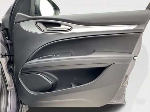 New 2026 Alfa Romeo Stelvio Sprint w/ Convenience Package AWD/4WD image 32