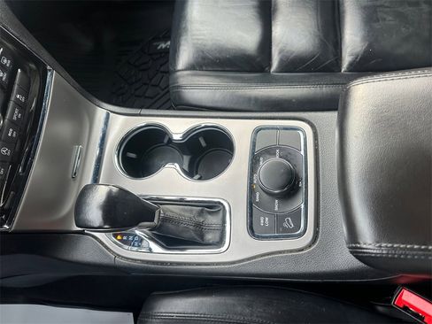 Certified 2021 Jeep Grand Cherokee Limited image 11