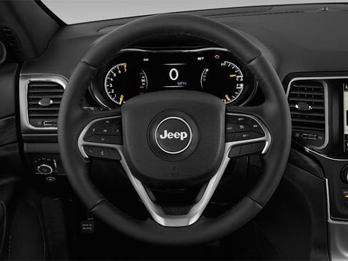 Used 2023 Jeep Grand Cherokee Altitude AWD/4WD image 8