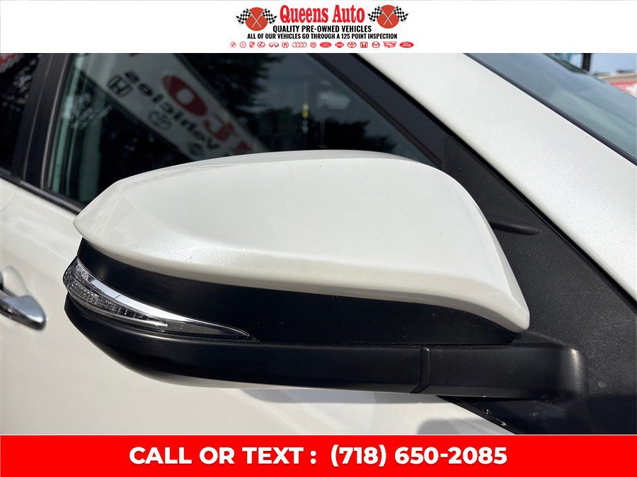 Used 2017 Toyota RAV4 Limited AWD/4WD image 34