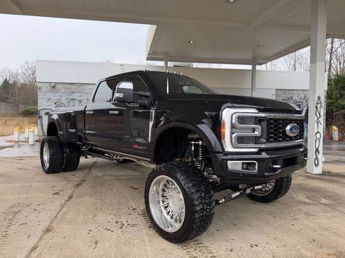 Used 2024 Ford F450 Platinum w/ FX4 Off-Road Package image 1