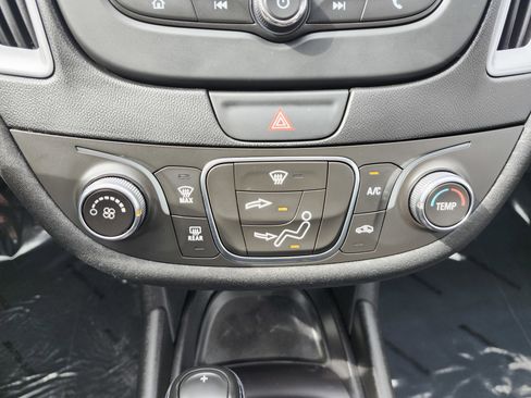 Used 2016 Chevrolet Malibu LS image 28