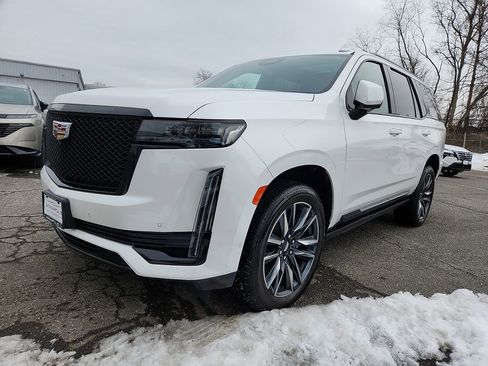 Used 2021 Cadillac Escalade Sport w/ Driver Assist Tech Package image 3