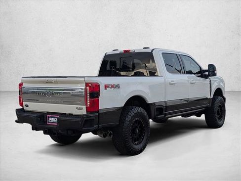Used 2025 Ford F250 King Ranch w/ FX4 Off-Road Package image 5
