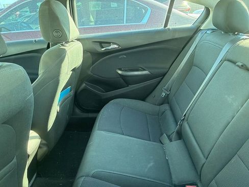 Used 2016 Chevrolet Cruze LT image 11