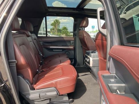 Used 2024 Ford Expedition Max Limited AWD/4WD image 10