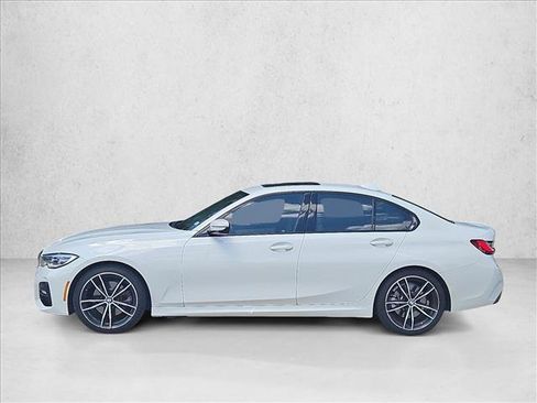 Used 2022 BMW 330i Sedan w/ M Sport Package RWD image 6
