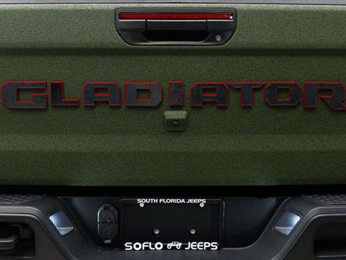 Used 2026 Jeep Gladiator Sport AWD/4WD image 31