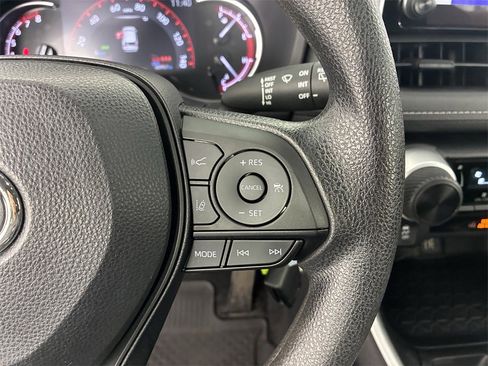 Used 2023 Toyota RAV4 LE image 23
