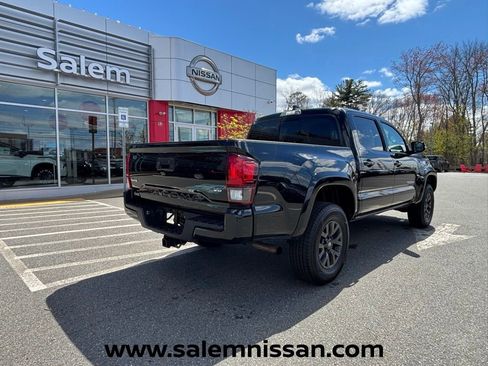 Used 2023 Toyota Tacoma SR5 w/ Technology Package AWD/4WD image 18