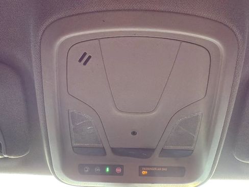 Used 2019 Chevrolet Impala LT image 21