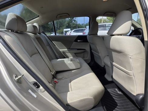 Used 2014 Honda Accord LX image 25