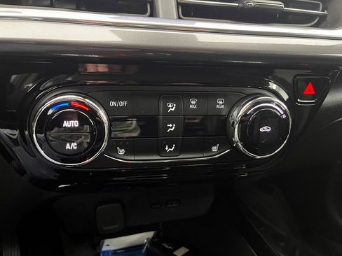 Used 2024 Chevrolet Trax ACTIV FWD image 28
