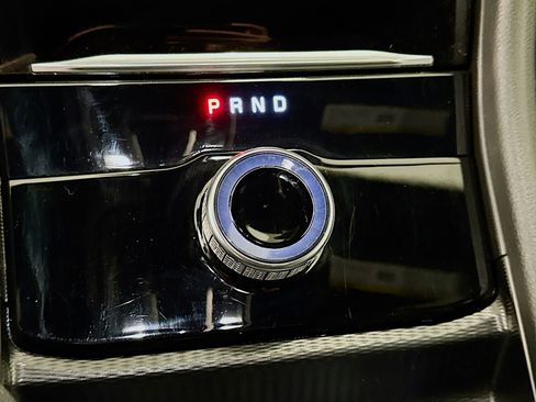 Used 2025 Jeep Grand Cherokee Altitude AWD/4WD image 24