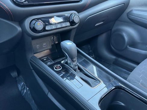 Certified 2024 Nissan Kicks SR image 20