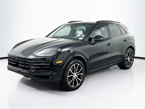 New 2026 Porsche Cayenne image 1