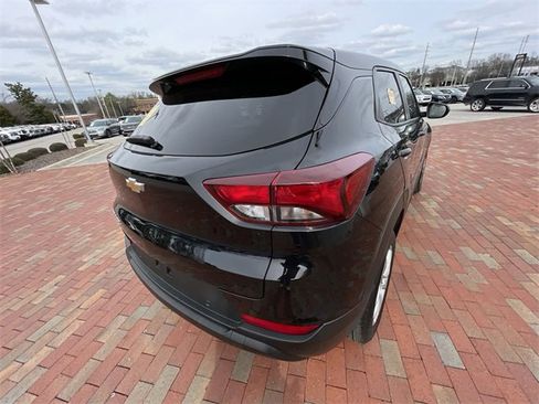 Used 2025 Chevrolet TrailBlazer LS w/ LS Convenience Package image 21