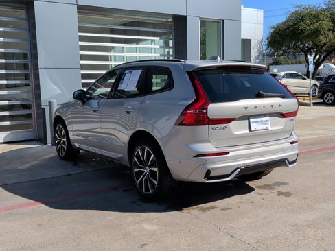 Used 2025 Volvo XC60 B5 Plus image 7