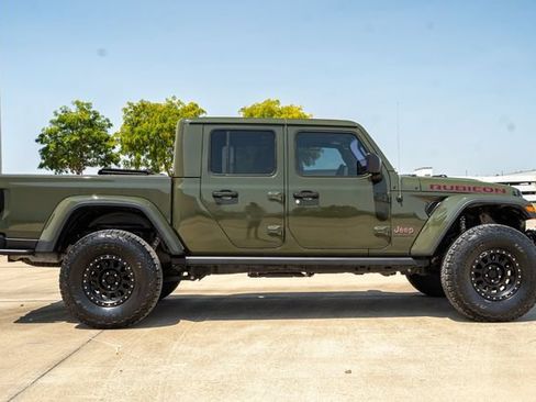 Used 2023 Jeep Gladiator Rubicon w/ LED Lighting Group AWD/4WD image 9