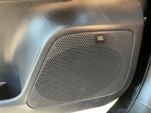 Used 2022 Toyota Tacoma Limited image 28