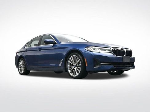 Used 2022 BMW 540i xDrive w/ Premium Package image 31