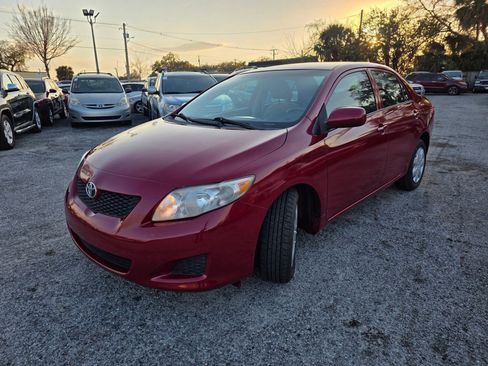 Used 2010 Toyota Corolla LE image 3