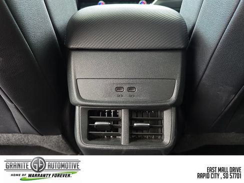 Used 2026 Chevrolet Equinox LT w/ Convenience Package II AWD/4WD image 35