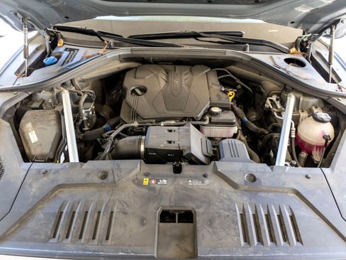 Used 2023 Genesis GV70 2.5T w/ Advanced Package image 31